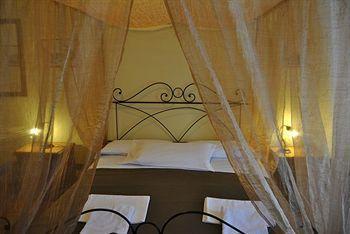 Ancient Romance Guest house 2*